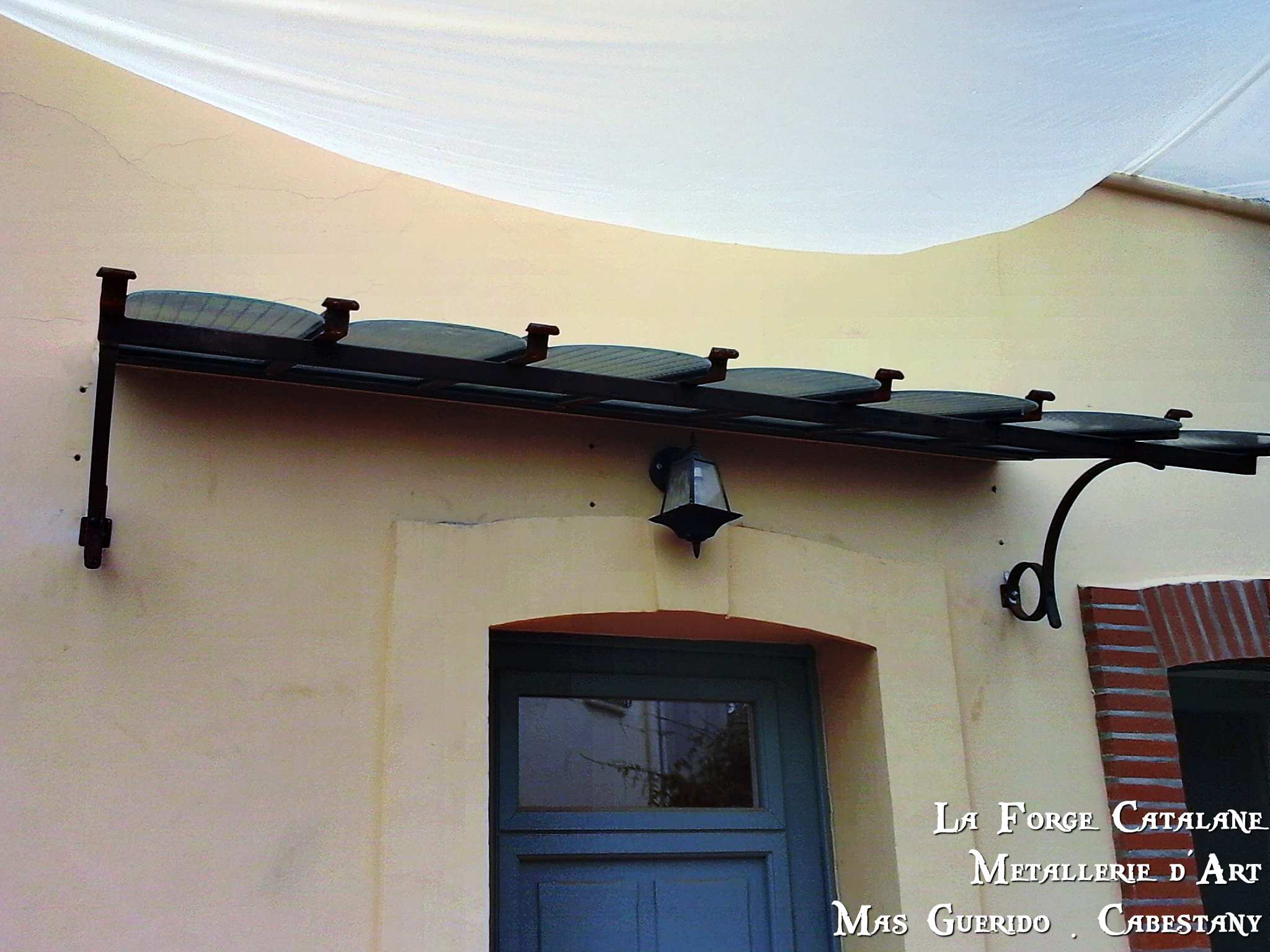 marquise vitree feuillete opalescent forge catalane 2.jpg